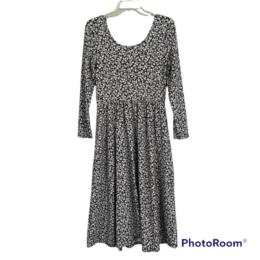Old Navy size small Black ditzy floral dress
